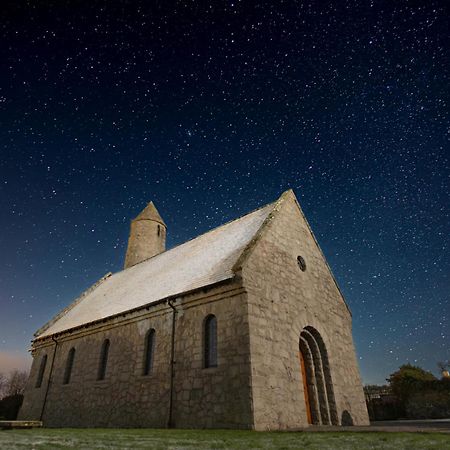 The Heights & Hollows Farmhouse, Saul, Downpatrick, Sleeps 14 Rum bild