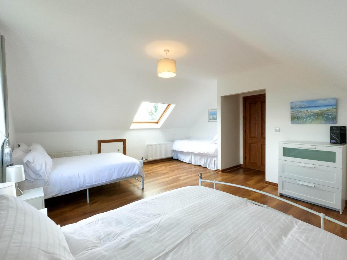 The Heights & Hollows Farmhouse, Saul, Downpatrick, Sleeps 14 Exteriör bild